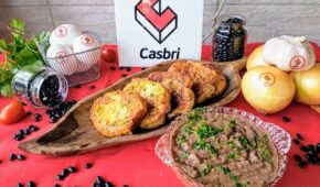 Receita de Dip de feijão e rabanada salgada